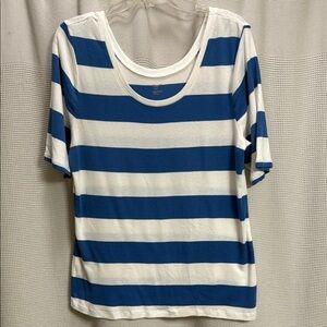 NEW Rugby style T Shirt Women’s Gap Super soft Blue/white Stripe Scoop Summer